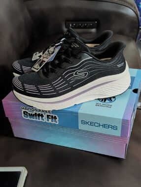 Skechers Women’s Black with Light Purple Swift Fit Sneakers